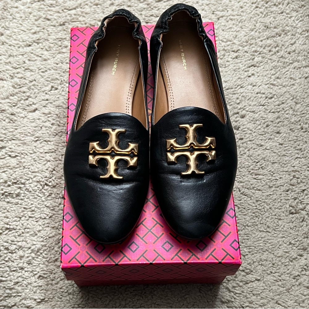 Tory Burch Eleanor Loafers - Black and Gold